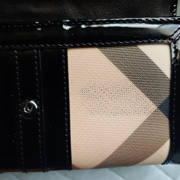 Burberry hobo bag with wallet - Picture 5 of 5